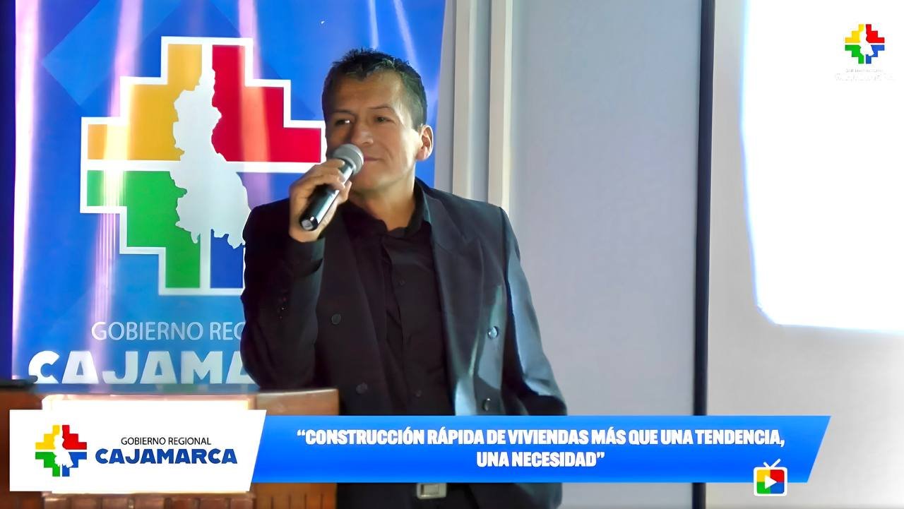 Conferencia en el Gobierno Regional de Cajamarca